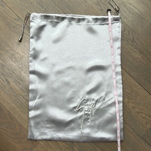 15.5 x  11.5 inch draw sting giuseppe duster bag